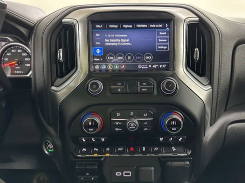 Used 2022 Chevrolet Silverado 1500 LTZ w/ LTZ Premium Package image 39