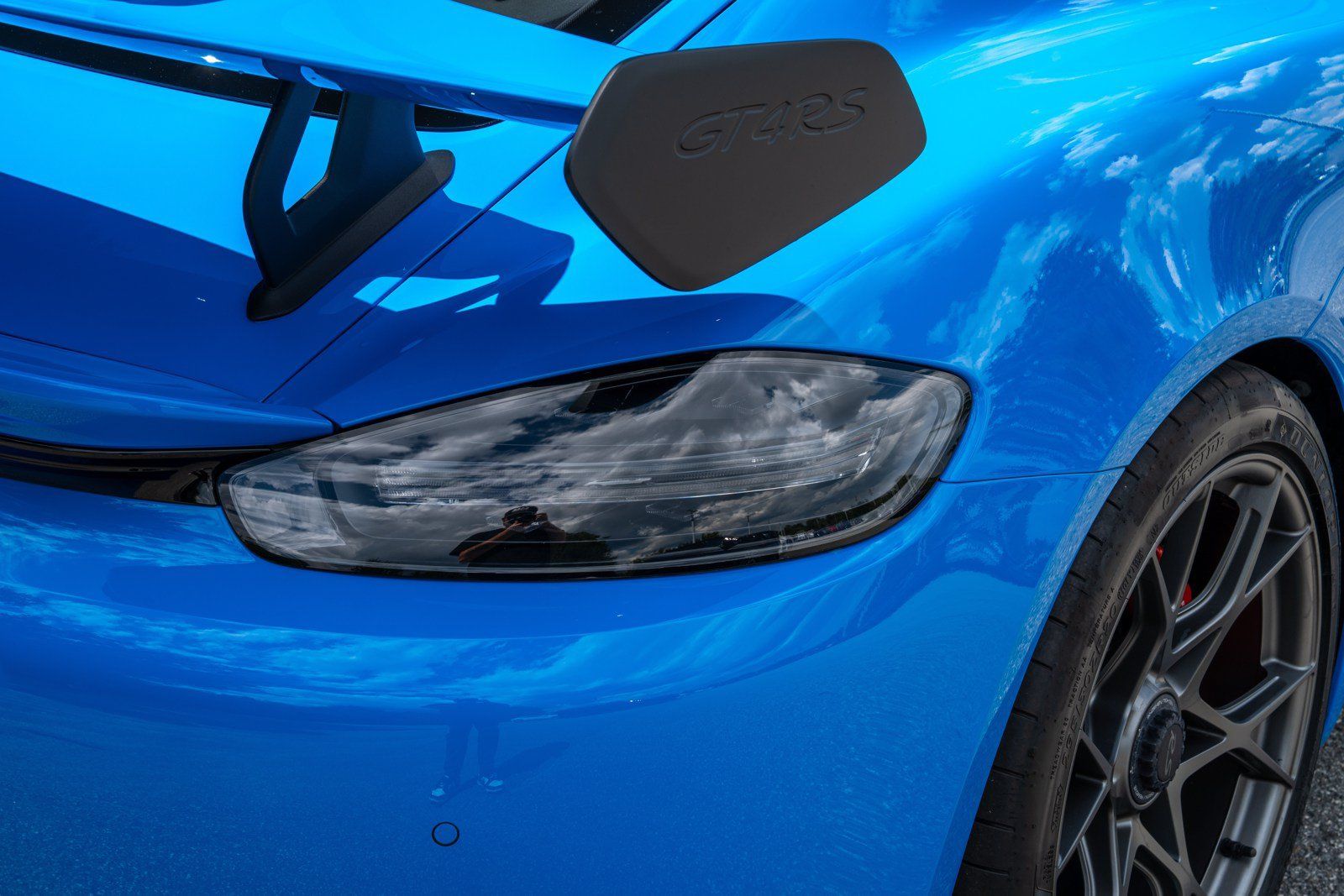 Certified 2025 Porsche 718 Cayman GT4 RS w/ Chrono Package RWD image 15