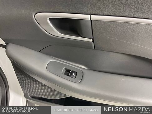 Used 2021 Hyundai Sonata SE FWD image 19