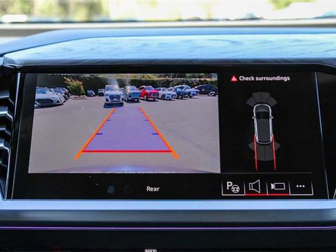 Used 2024 Audi Q4 e-tron Premium Plus image 23