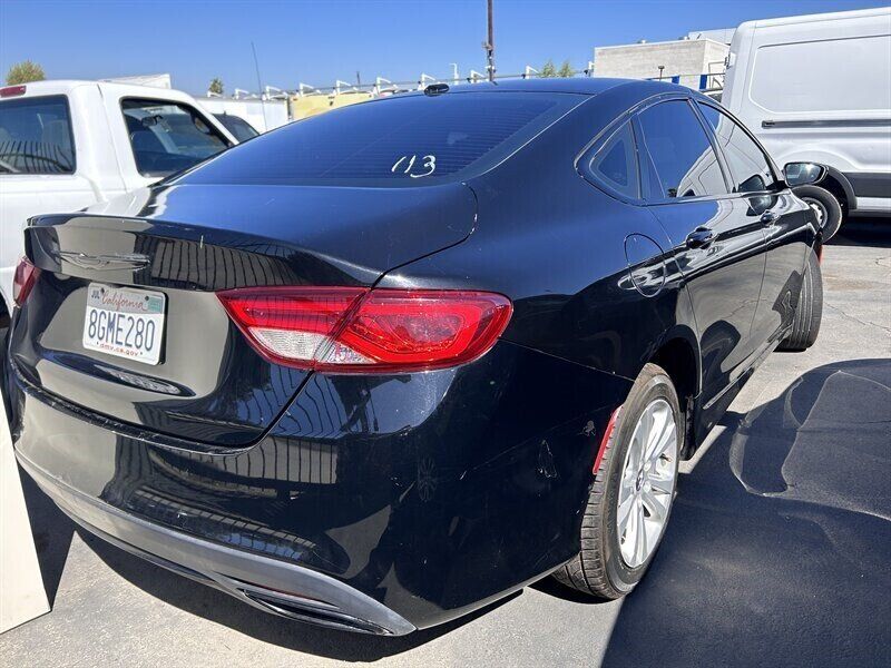 Used 2015 Chrysler 200 Limited w/ Convenience Group FWD image 25