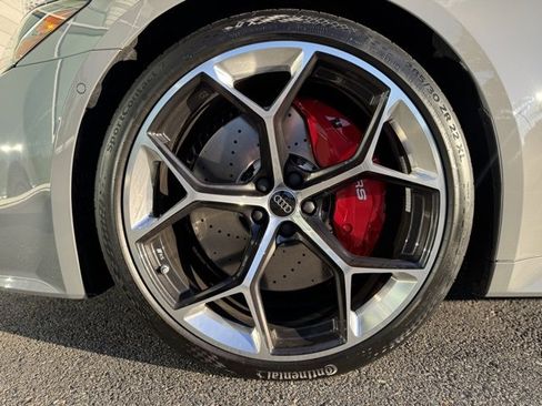 New 2025 Audi RS 6 performance image 8