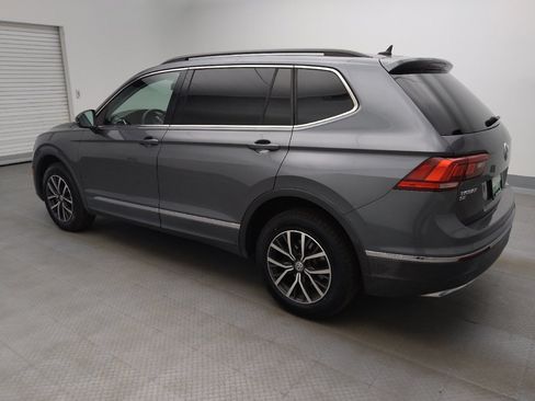 Used 2020 Volkswagen Tiguan SE w/ 3rd Row Seat Package AWD/4WD image 3