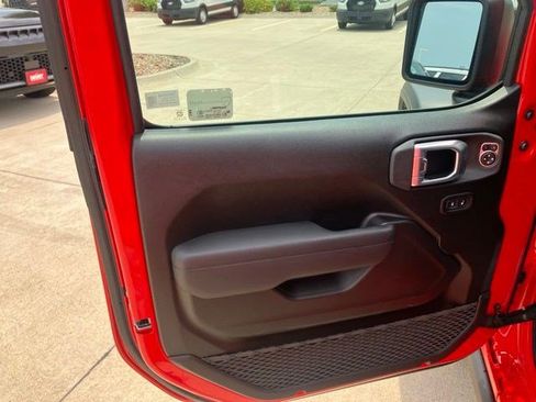 New 2026 Jeep Wrangler Unlimited Sport AWD/4WD image 9