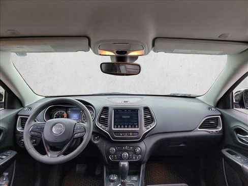 Used 2022 Jeep Cherokee Trailhawk AWD/4WD image 15
