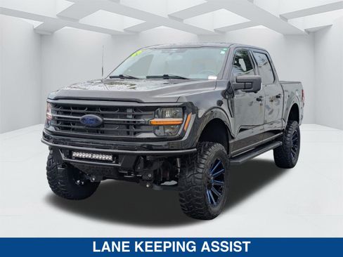 Used 2025 Ford F150 XLT w/ Equipment Group 302A MID AWD/4WD image 8