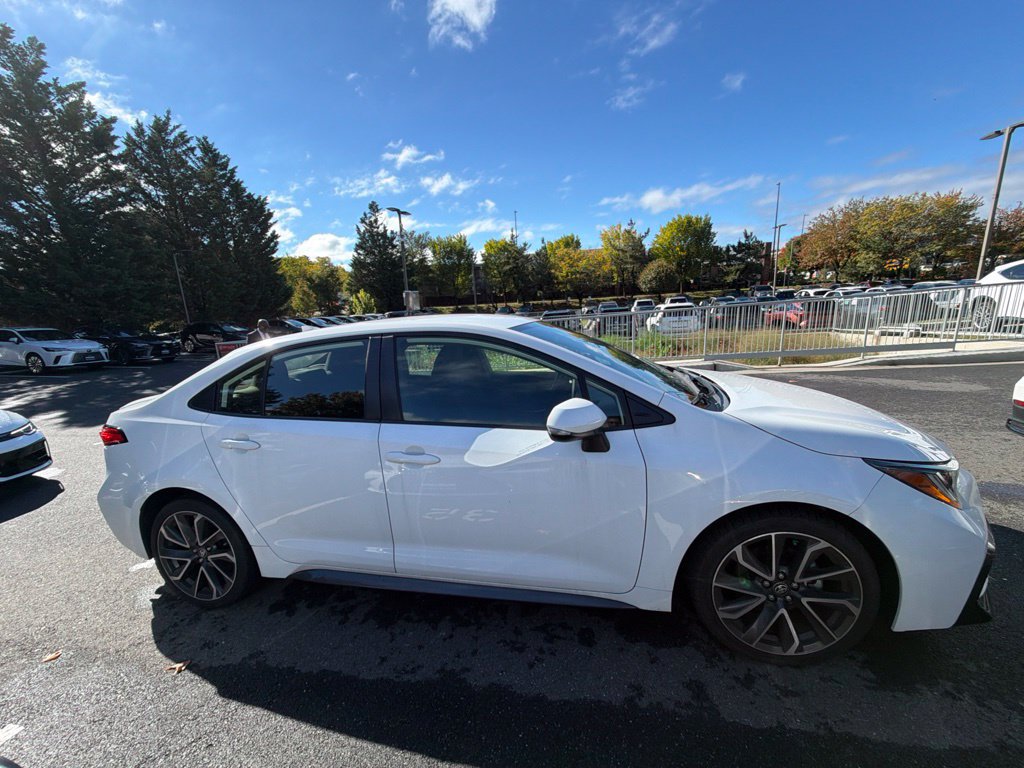 Used 2021 Toyota Corolla SE FWD image 5