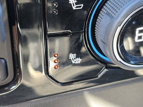 Used 2022 Chevrolet Silverado 1500 LT Trail Boss image 8