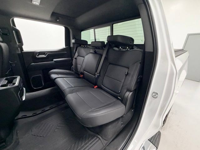 Certified 2025 Chevrolet Silverado 1500 LTZ AWD/4WD image 24