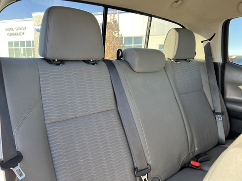 Used 2019 Toyota Tacoma SR5 image 18