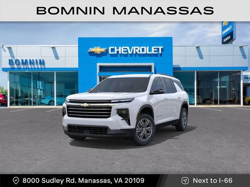 New 2026 Chevrolet Traverse LT FWD image 1