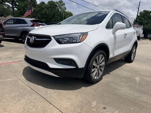 Used 2019 Buick Encore Preferred FWD image 3