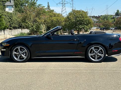 Used 2022 Ford Mustang GT Premium w/ Equipment Group 401A RWD image 5