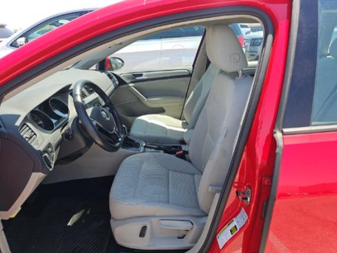 Used 2017 Volkswagen Golf S AWD/4WD image 6