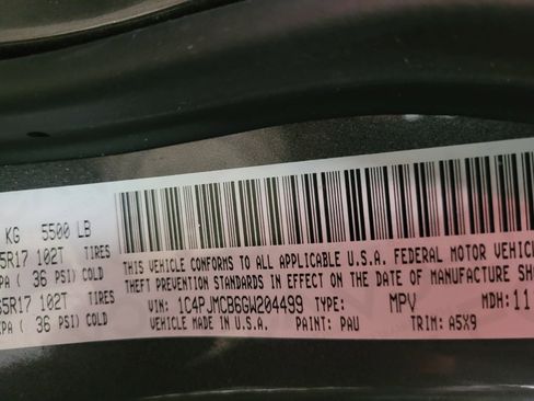 Used 2016 Jeep Cherokee Latitude w/ Cold Weather Group image 33