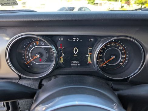Used 2020 Jeep Gladiator Sport w/ Quick Order Package 24S AWD/4WD image 23