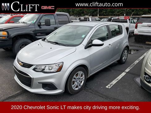 Used 2020 Chevrolet Sonic LT FWD image 1