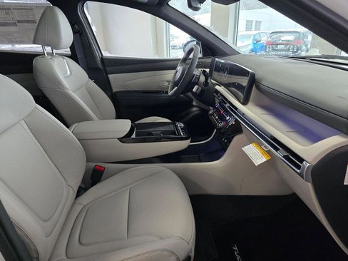 New 2026 Hyundai Tucson Limited image 45