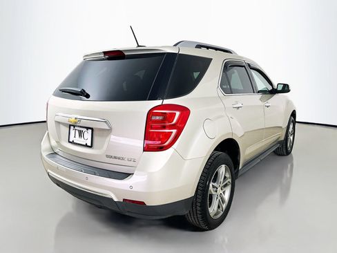 Used 2016 Chevrolet Equinox LTZ w/ Enhanced Convenience Package FWD image 5