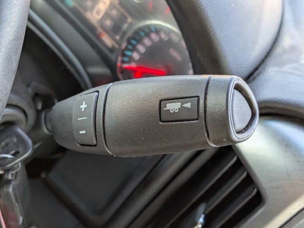 Used 2018 Chevrolet Silverado 1500 LT w/ All Star Edition RWD image 29