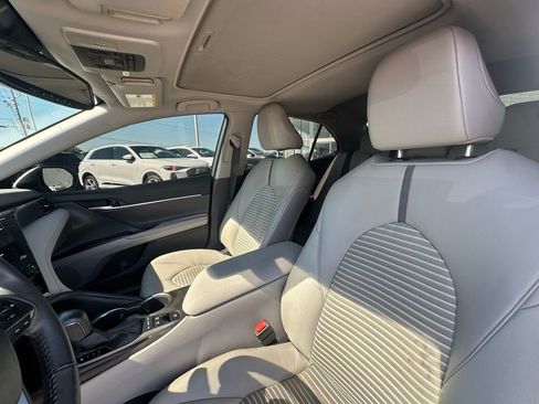 Used 2024 Toyota Camry SE w/ Audio Upgrade Package image 9