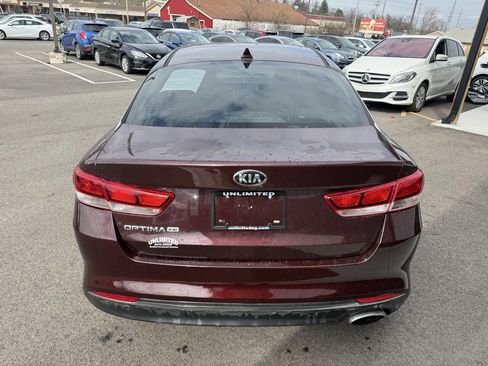 Used 2017 Kia Optima LX image 9