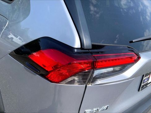 Used 2023 Toyota RAV4 XLE w/ Convenience Package FWD image 28