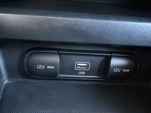 Used 2020 Kia Soul X-Line FWD image 23