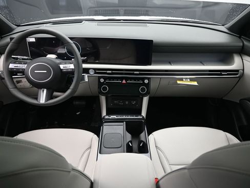 New 2026 Hyundai Tucson Limited image 23