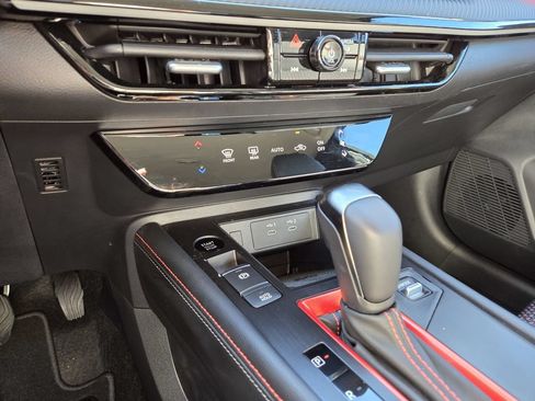 Certified 2025 Nissan Kicks SR FWD image 16