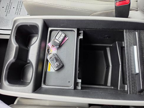 Used 2018 Honda Odyssey Elite image 29