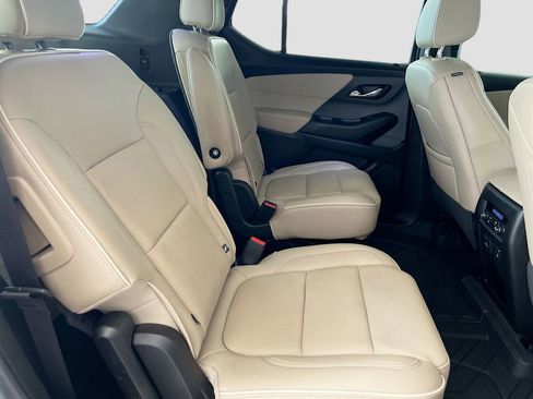 Used 2023 Chevrolet Traverse Premier w/ LPO, Floor Liner Package AWD/4WD image 31