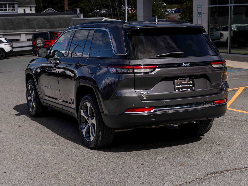 Used 2025 Jeep Grand Cherokee Limited 4xe AWD/4WD image 6