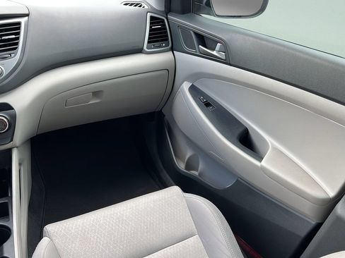 Used 2018 Hyundai Tucson SEL FWD image 13