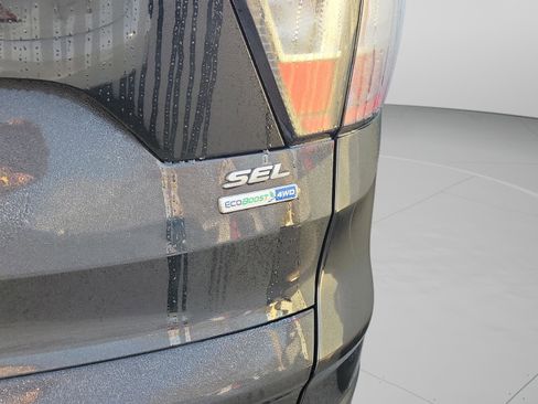 Used 2018 Ford Escape SEL w/ Ford Safe & Smart Package image 20