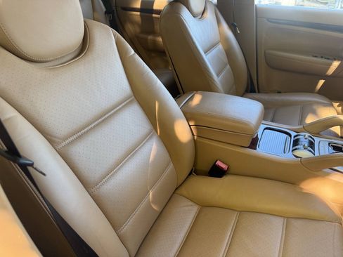 Used 2005 Porsche Cayenne Turbo AWD/4WD image 10