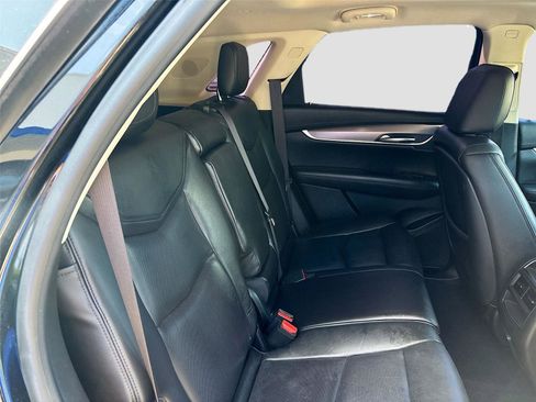 Used 2017 Cadillac XT5 Premium Luxury w/ Driver Assist Package image 31
