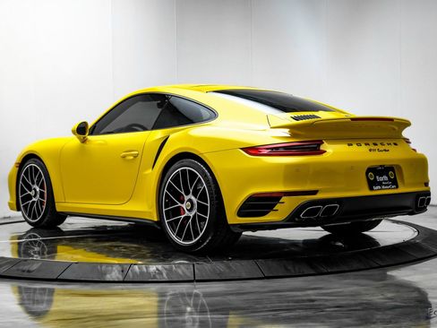 Used 2018 Porsche 911 Turbo S image 10