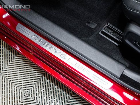 Used 2023 Chrysler 300 C RWD image 81