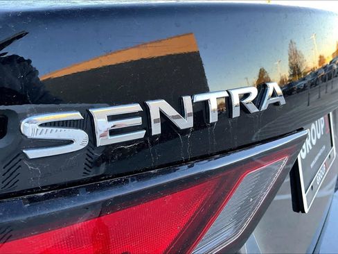 Used 2025 Nissan Sentra SV image 28