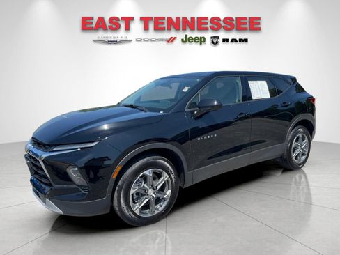 Used 2025 Chevrolet Blazer LT AWD/4WD image 7