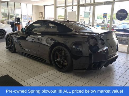 Used 2009 Nissan GT-R Premium AWD/4WD image 10