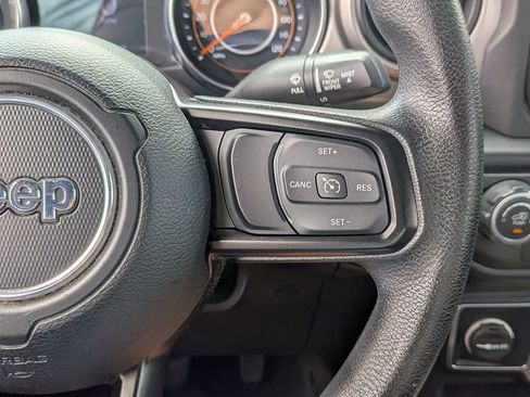 Used 2020 Jeep Wrangler Sport AWD/4WD image 20