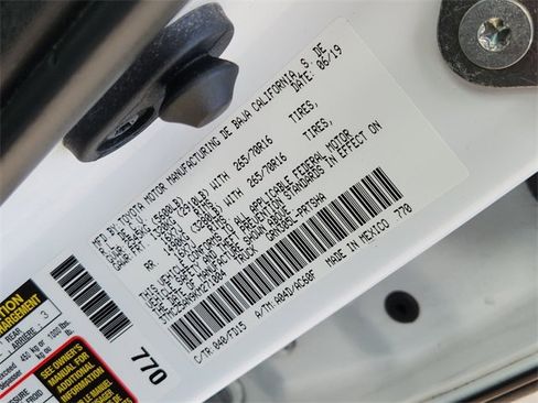 Used 2019 Toyota Tacoma TRD Off-Road image 31