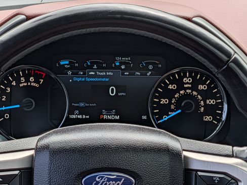 Used 2018 Ford F150 Platinum w/ Equipment Group 701A Luxury AWD/4WD image 22
