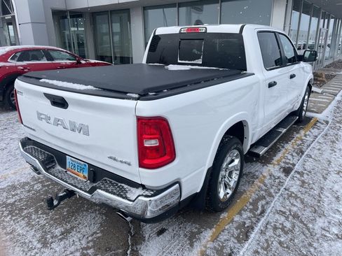 Used 2025 RAM 1500 4x4 Crew Cab image 5
