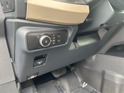 New 2025 Ford Bronco Big Bend w/ Black Diamond Package image 18