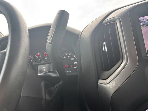 Certified 2022 Chevrolet Silverado 1500 Custom Trail Boss w/ LPO, Dark Essentials Package AWD/4WD image 21
