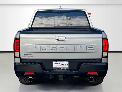 Used 2025 Honda Ridgeline RTL+ image 6