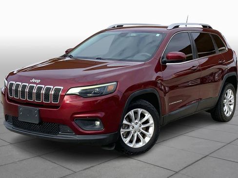 Used 2019 Jeep Cherokee Latitude w/ Popular Appearance Group image 1